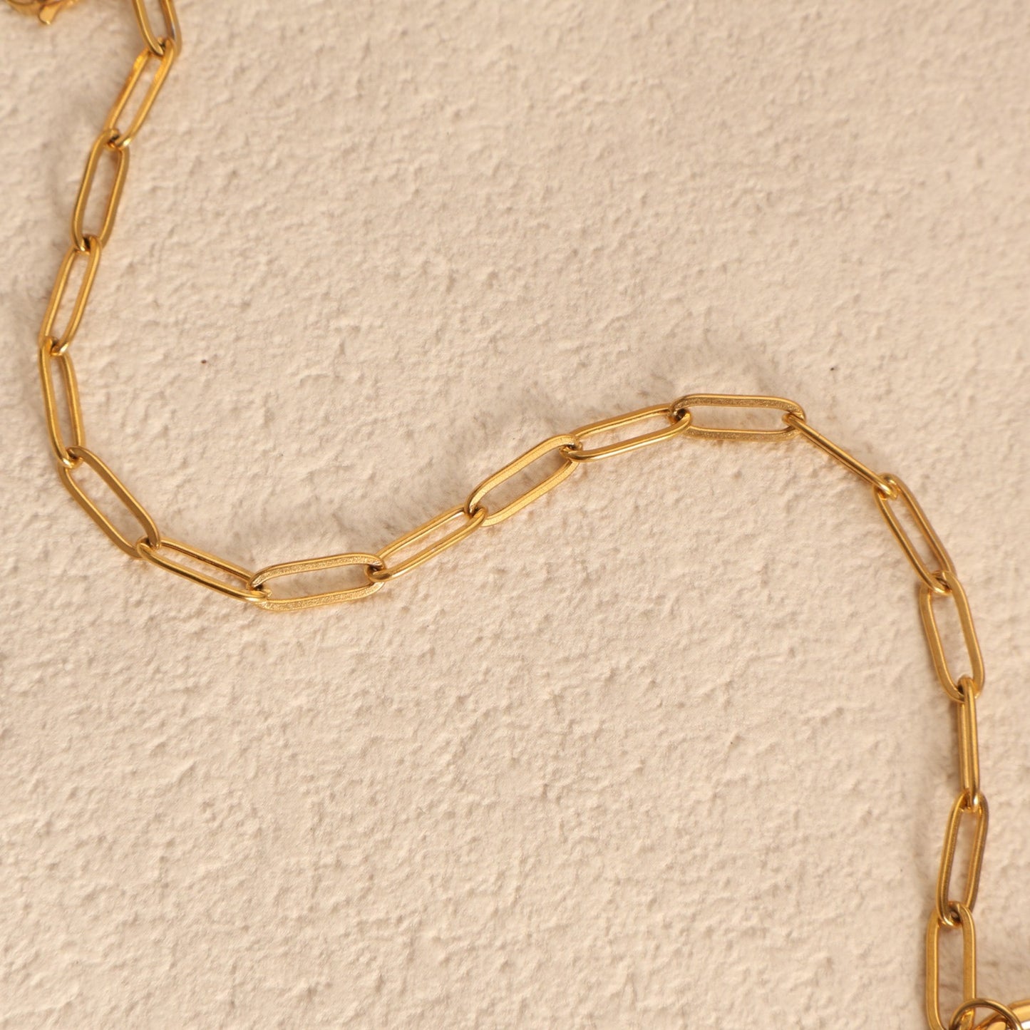 Clovelly Chain